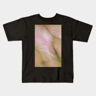 PRETTY PINK FEATHER PALM LEAF DECO POSTER EXOTIC BEACH ART PRINT Kids T-Shirt